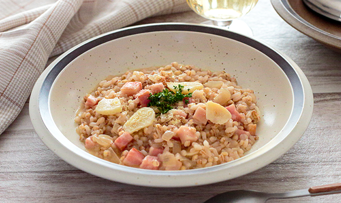 にんにくともち麦を使ったガーリックチーズリゾット