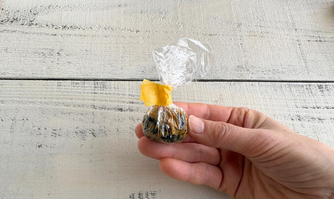 ラップで包んだ味噌