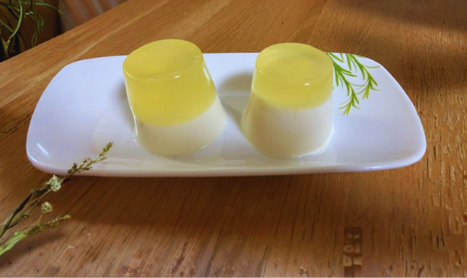 おいしいコラーゲンドリンク（レモン味）で作ったゼリー＆ババロア