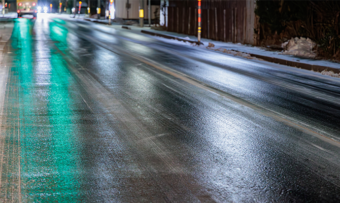 夜間の路面