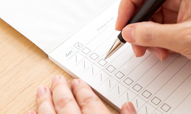 自分の感情を数値化して紙に書く手